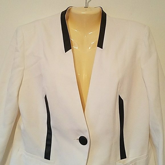 Isabella Cream and Black Suit Blazer Jacket - Picture 3 of 8
